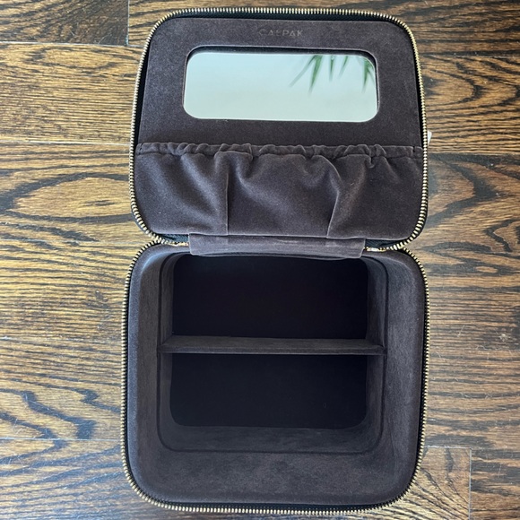 CALPAK Travel Accessories Sunglasses Case - Picture 4 of 5